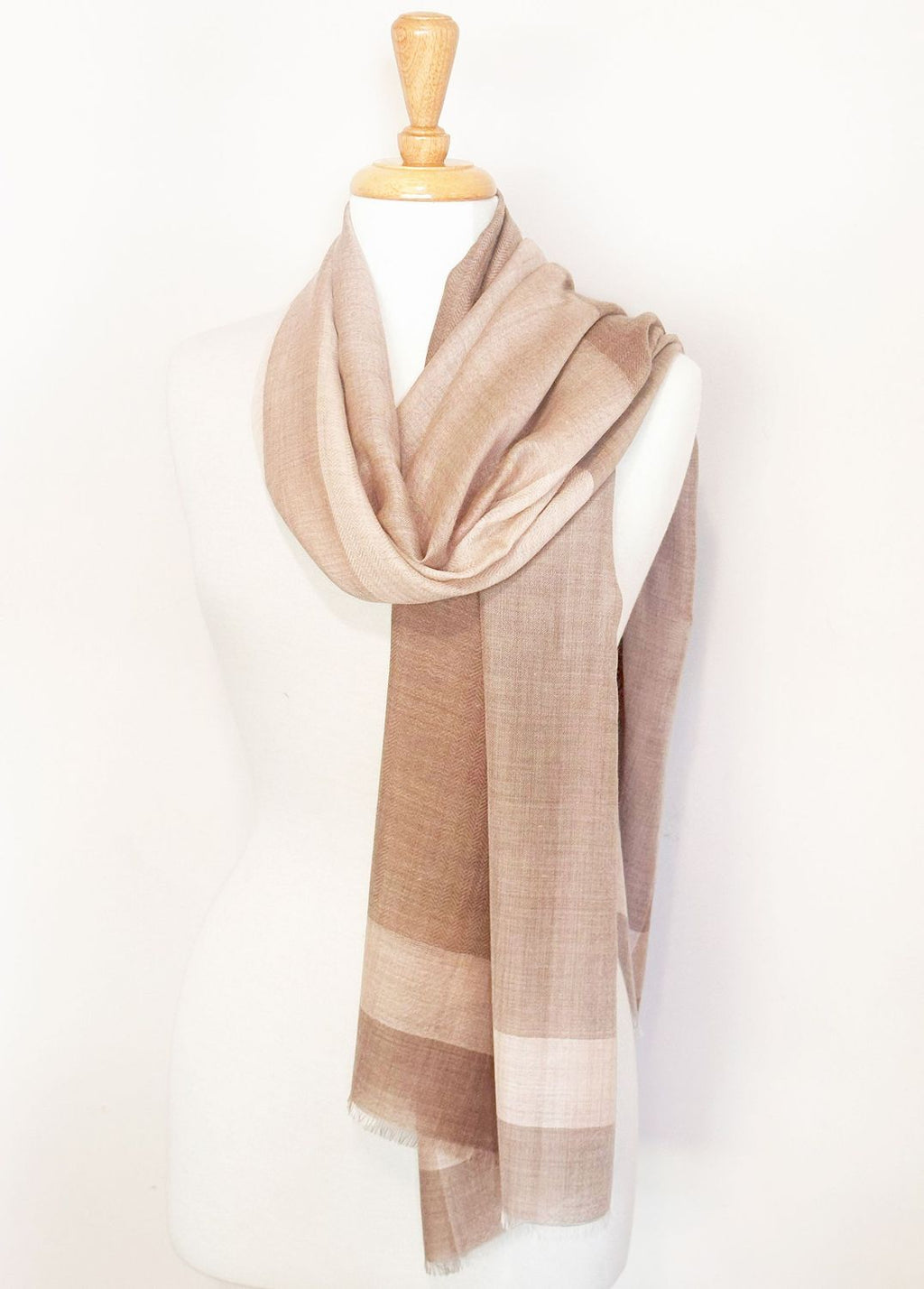 Dlux Rumi Scarf Taupe