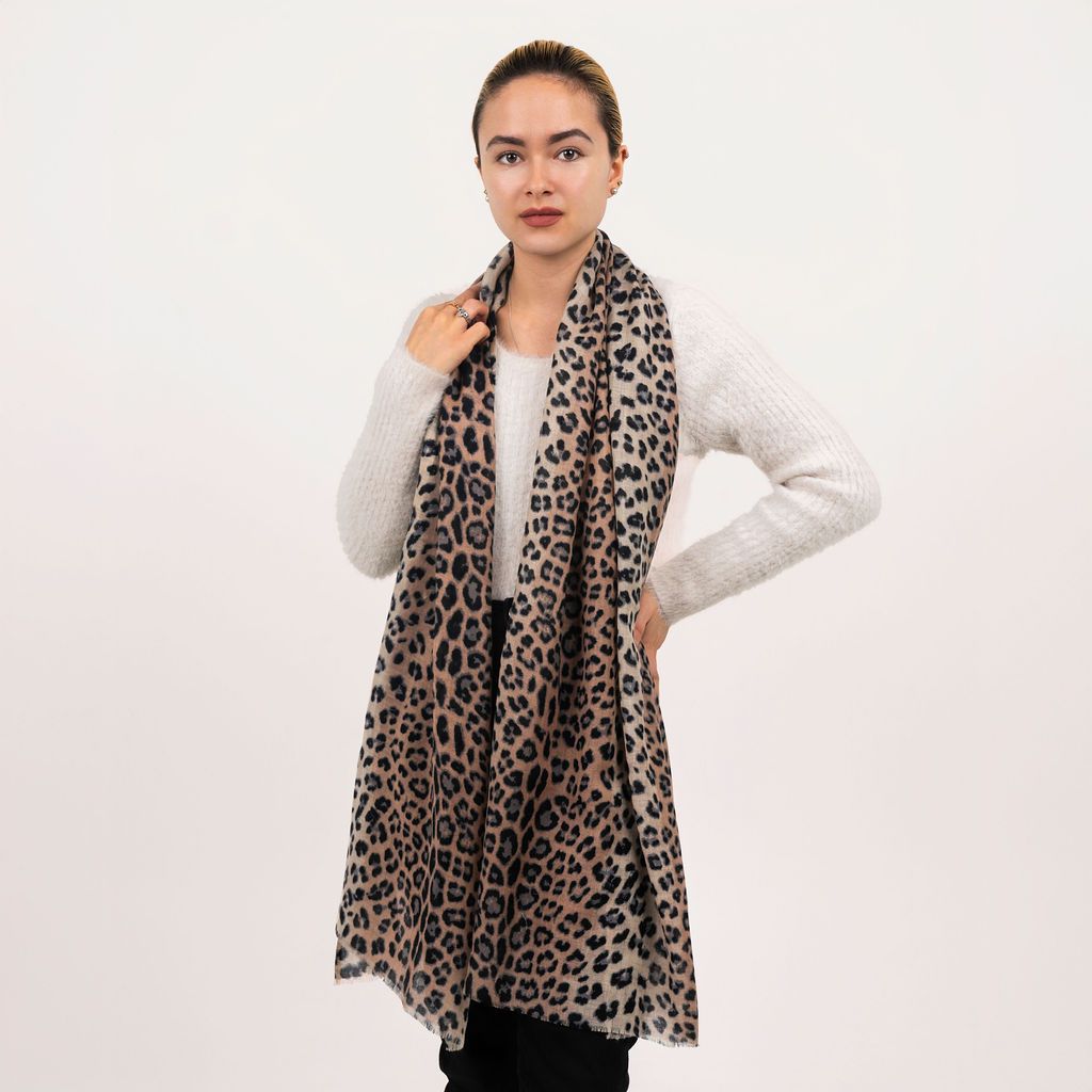 Dlux Jaguar Scarf Grey