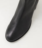 Django & Juliette Mockas Black