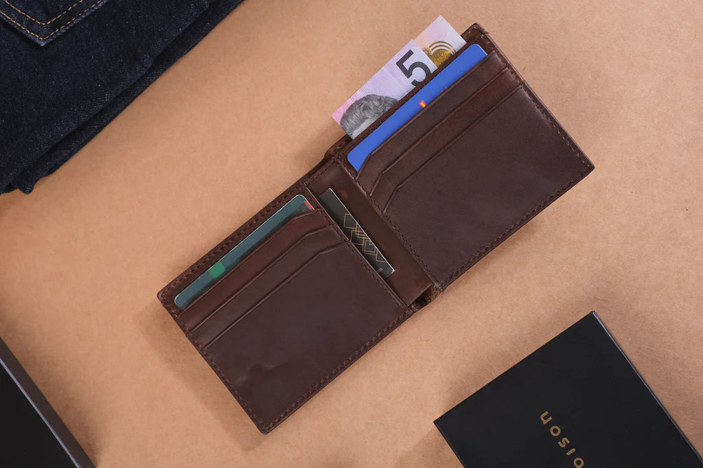 Bark & Bison The Timeless Bi-Fold Brown