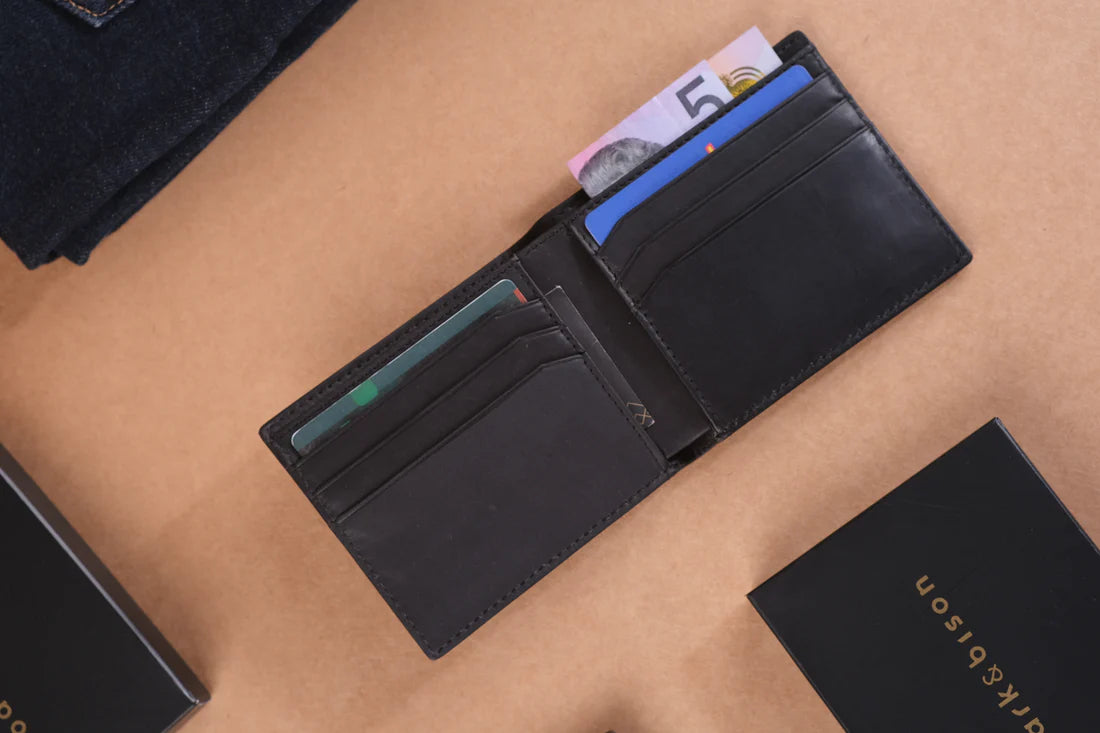 Bark & Bison The Timeless Bi-Fold Black