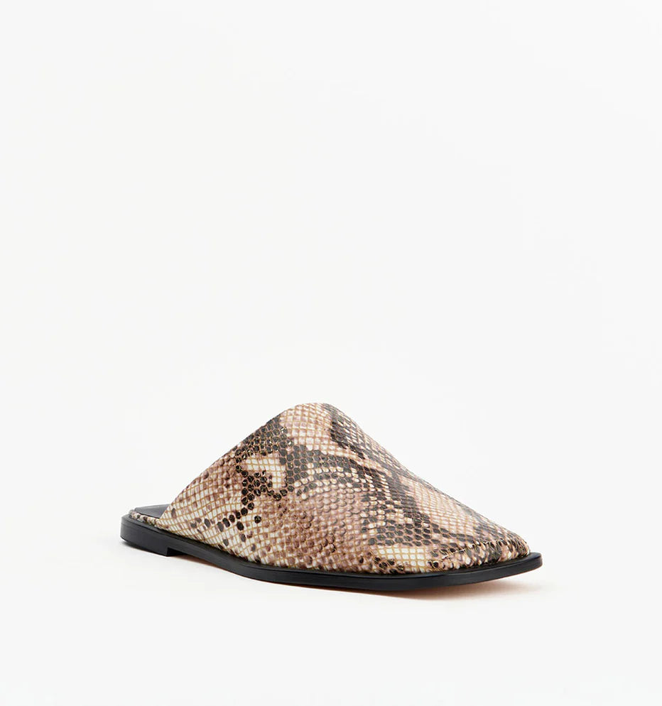 Alias Mae Jackson Sand Snake