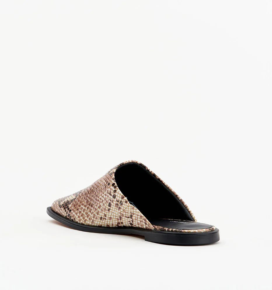Alias Mae Jackson Sand Snake