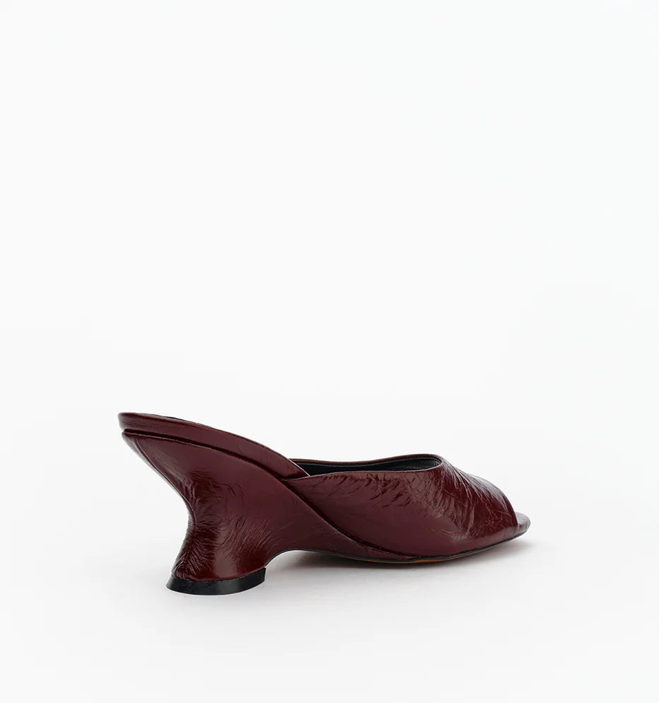 Alias Mae Mina Burgundy Oily Crinkle