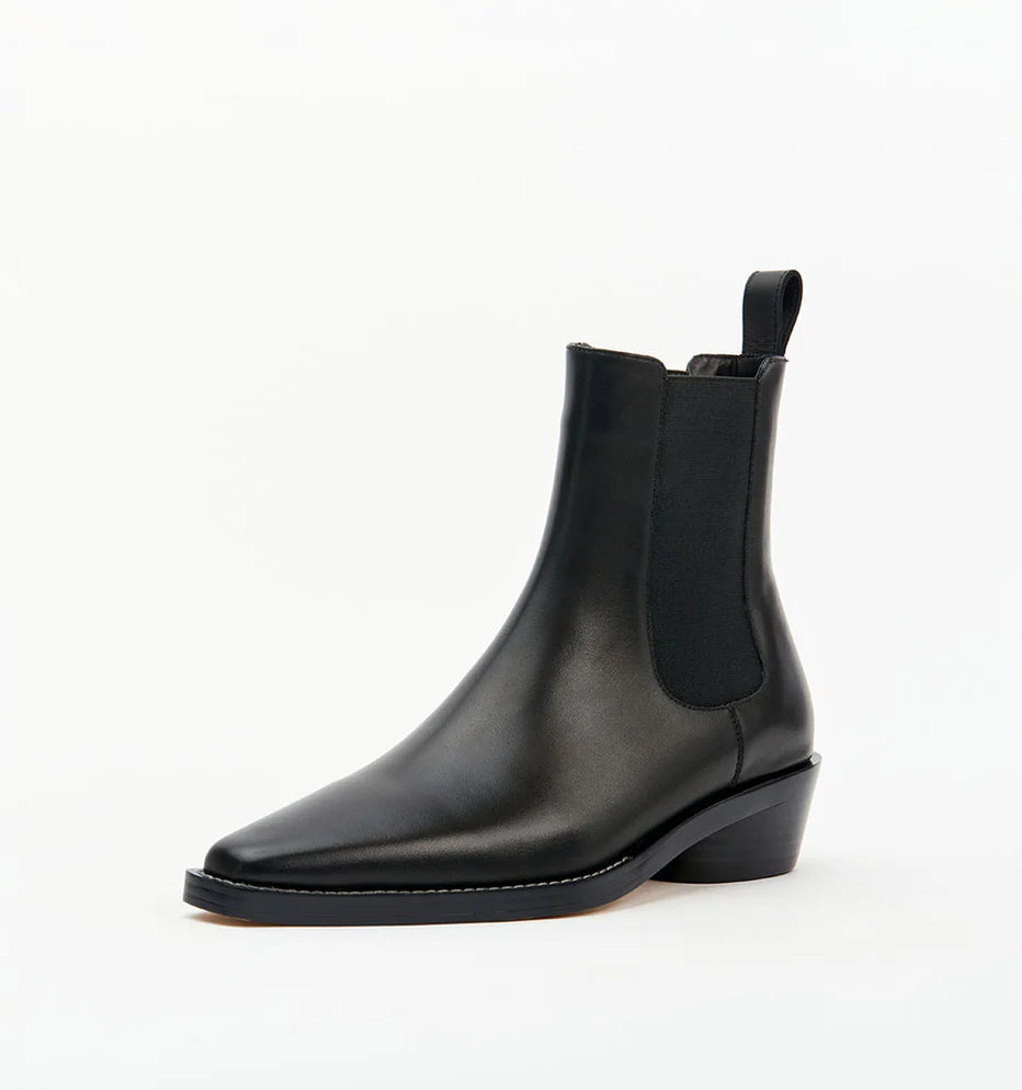 Alias Mae Remy Black