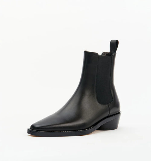 Alias Mae Remy Black