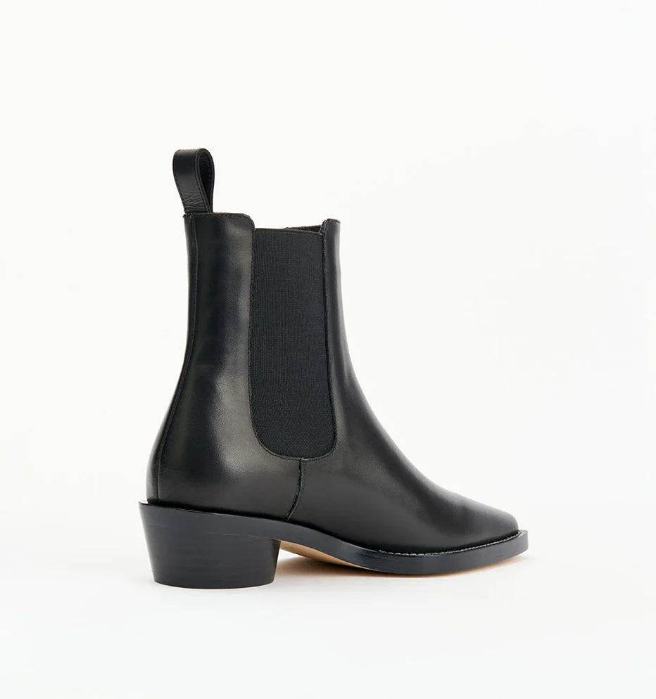 Alias Mae Remy Black
