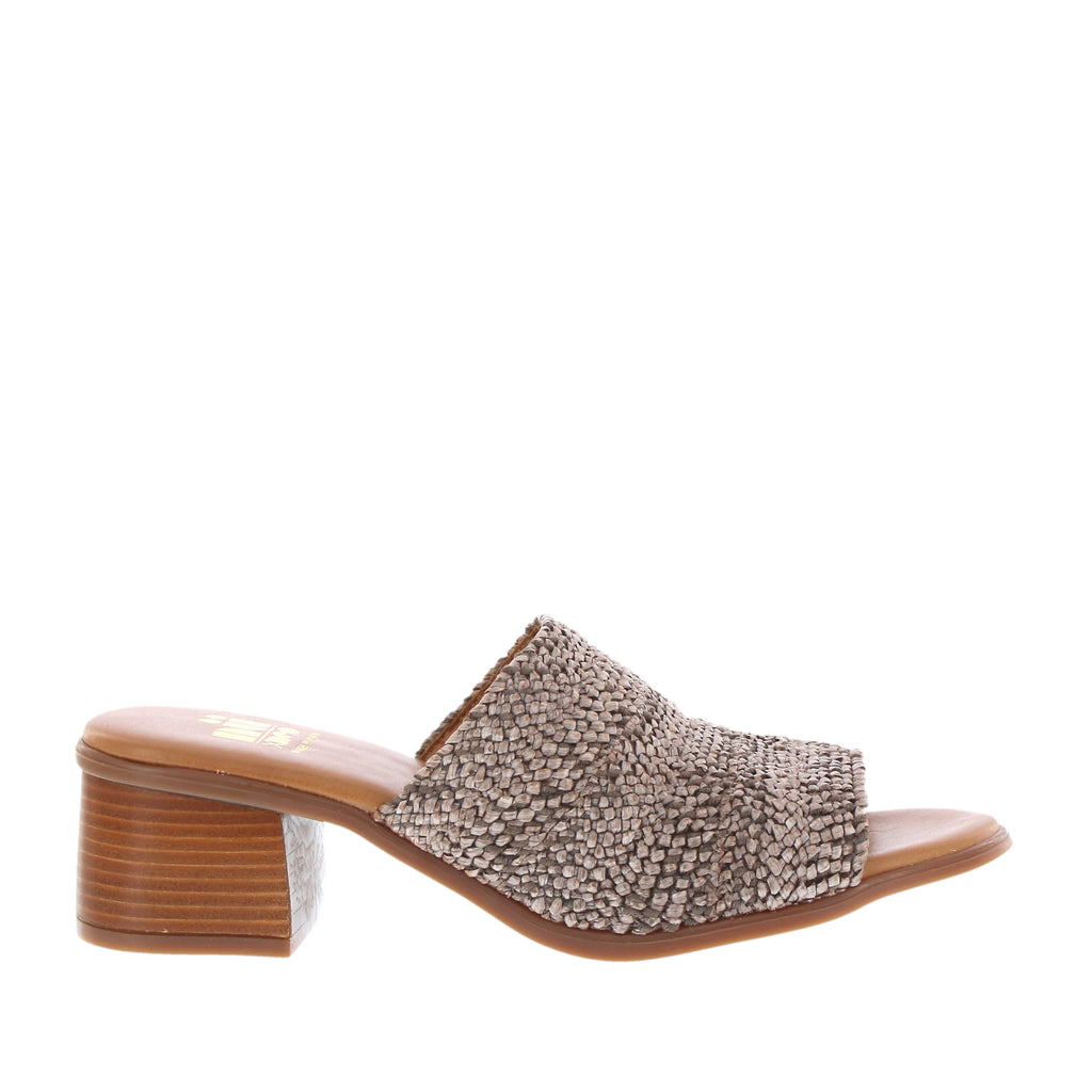 Nu x Neo Sybille Brown