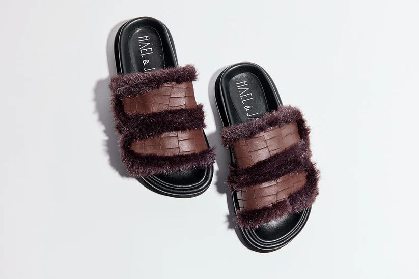Hael & Jax Talia Choc
