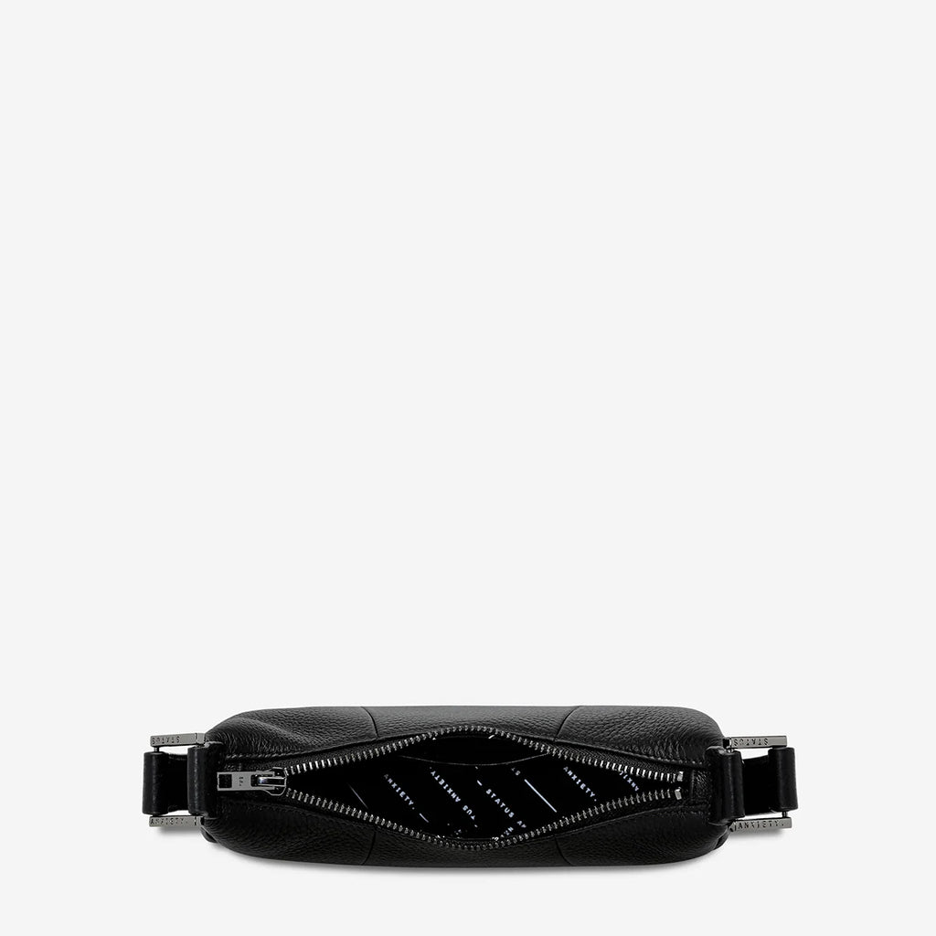 Status Anxiety Solus Black