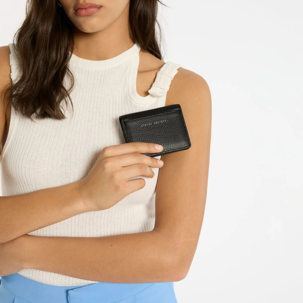 Status Anxiety Lumen Black