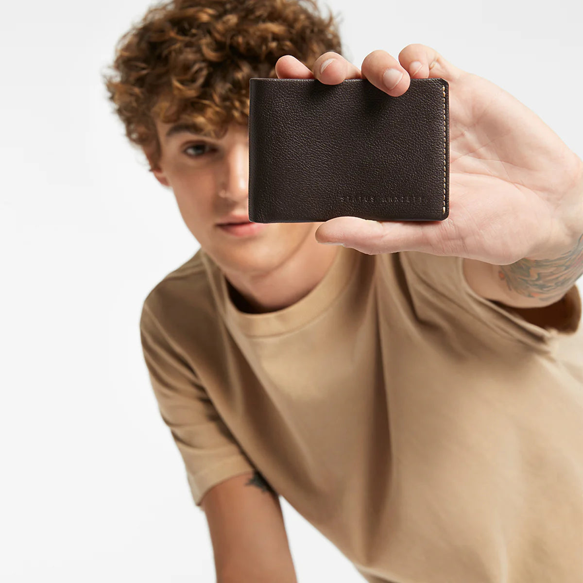 Status Anxiety Otis Wallet Chocolate